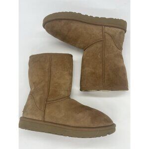 UGG Women's Classic Short Sand Slip On Boots Size 9 Casual Comfy Beige